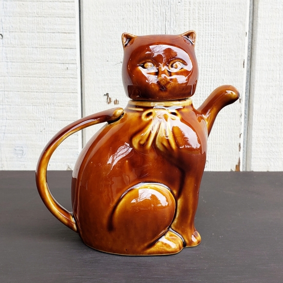 Vintage Other - Vintage Cat Ceramic Novelty Ornament Tea Pot